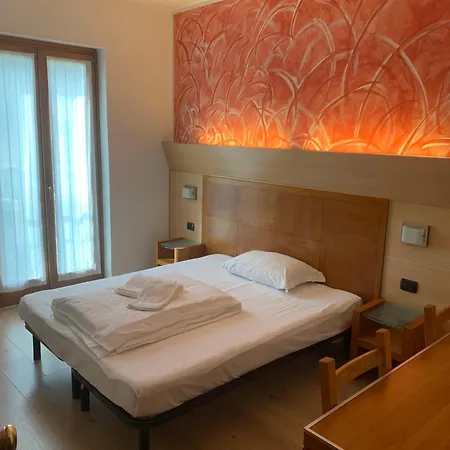 Hotel Garni Delle Rose Ceniga Exterior photo
