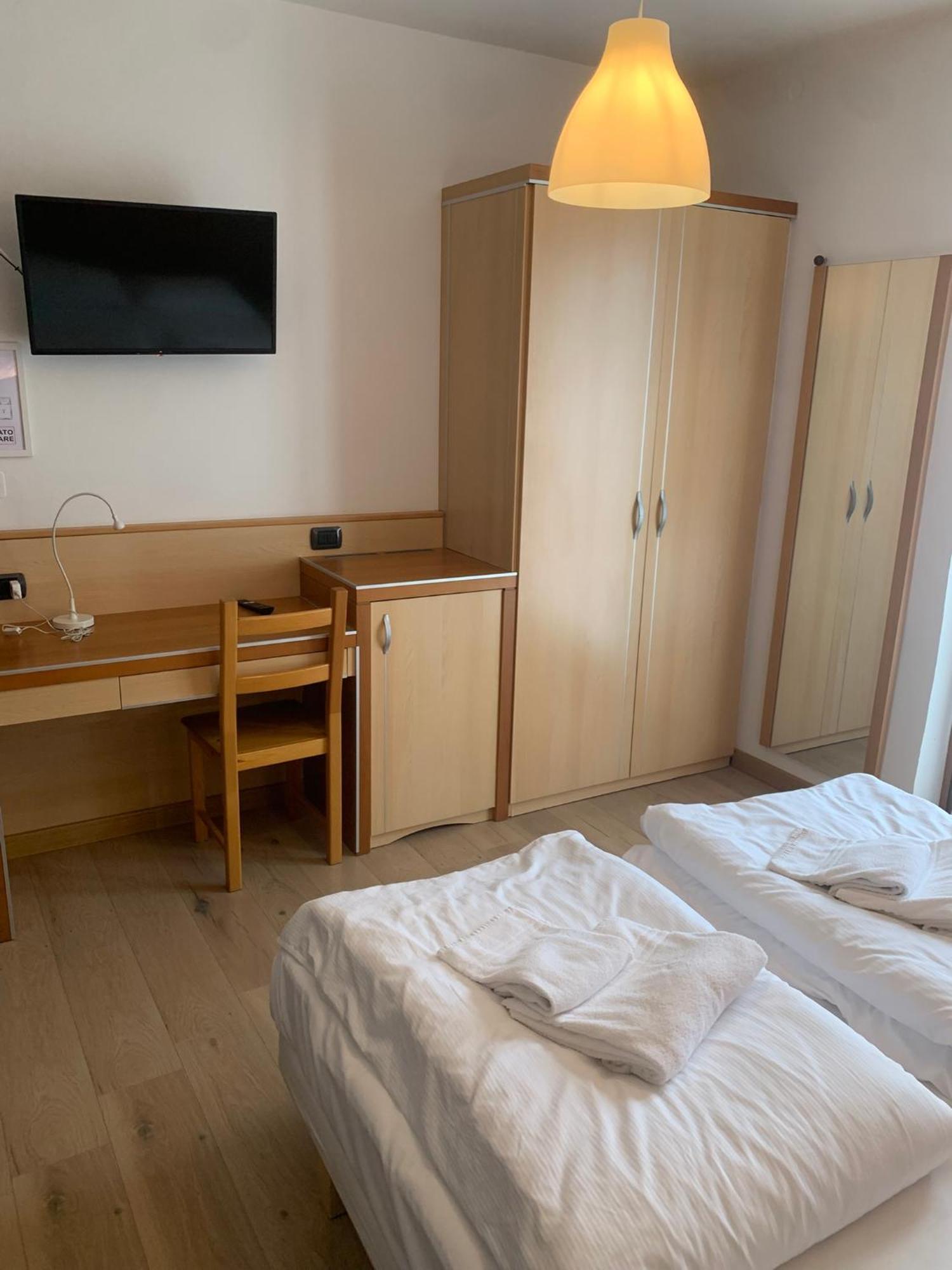 Garnì Delle Rose Bed & Breakfast *